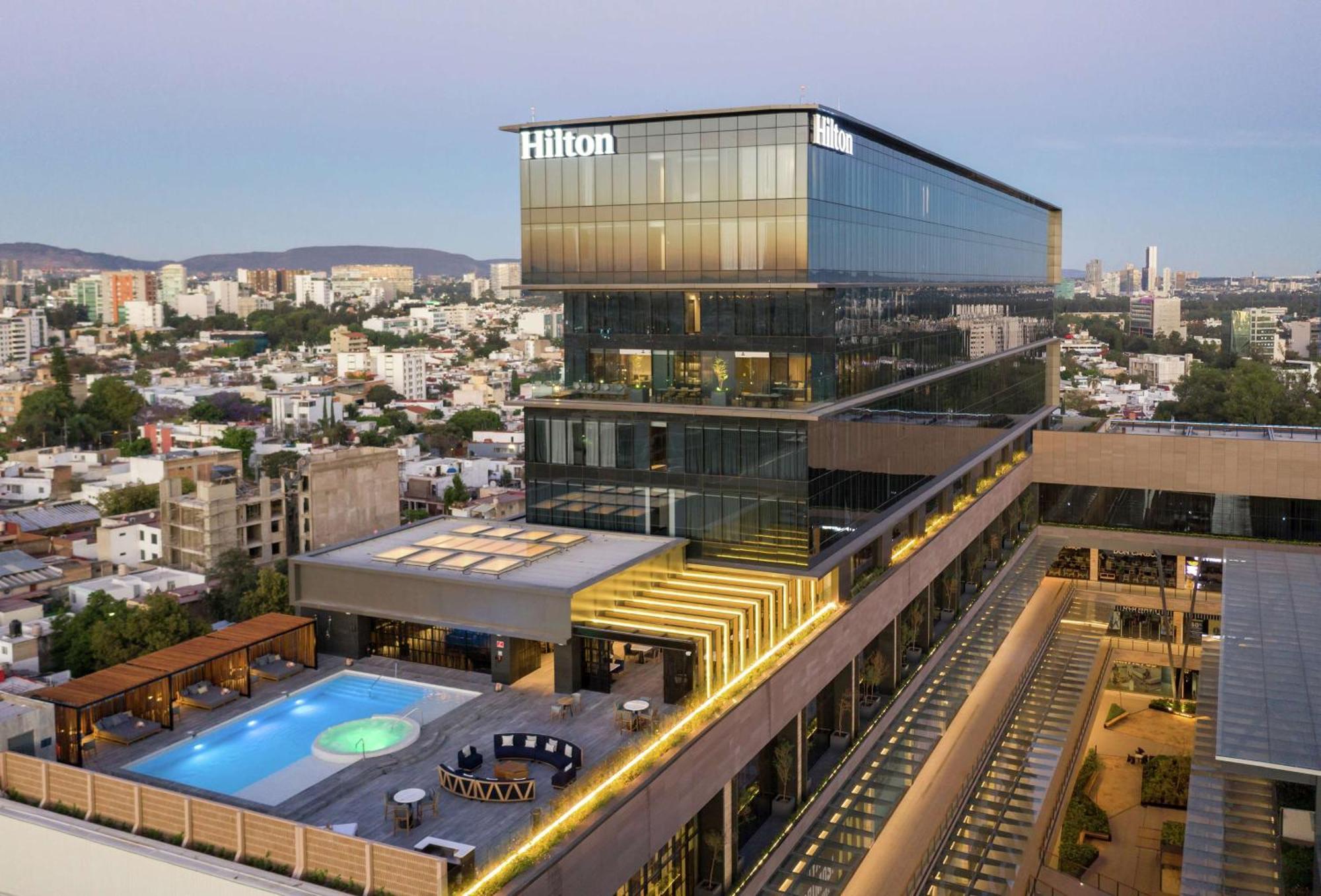 Hilton Guadalajara Midtown Hotel Exterior photo